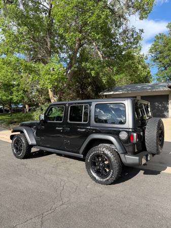 2022 Jeep Wrangler Unlimited Sport — photo 2