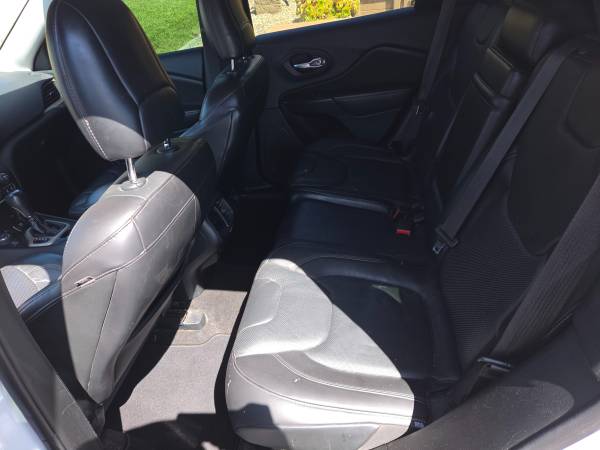 2015 Jeep Cherokee Limited 4dr Front-wheel Drive Automatic — photo 12