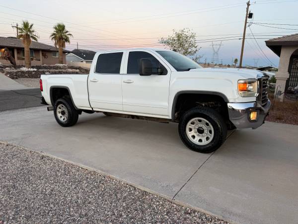 2015 GMC Sierra 1500 SLE 4x2 Crew Cab 6.6 ft. box 153 in. WB Automatic — photo 1