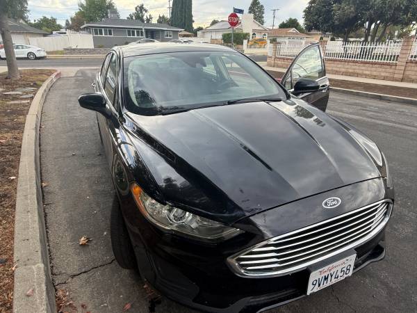 2020 Ford Fusion Hybrid SE 4dr Front-Wheel Drive Sedan CVT — photo 5