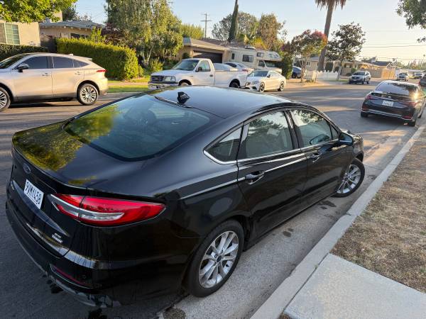 2020 Ford Fusion Hybrid SE 4dr Front-Wheel Drive Sedan CVT — photo 7