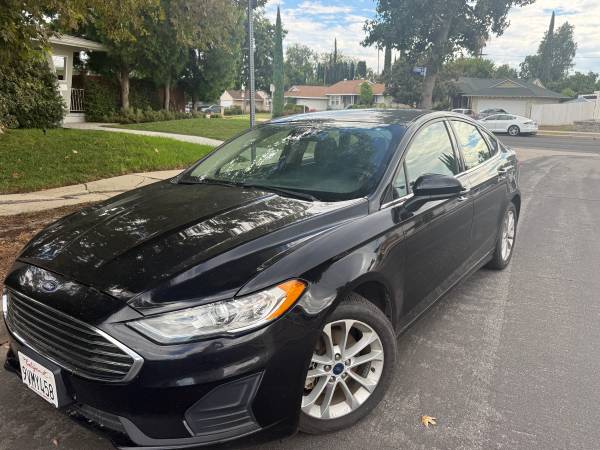 2020 Ford Fusion Hybrid SE 4dr Front-Wheel Drive Sedan CVT — photo 1