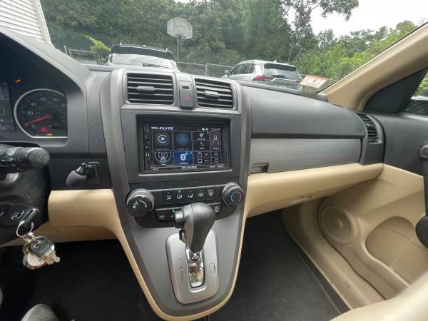 2010 Honda CR-V LX — photo 6