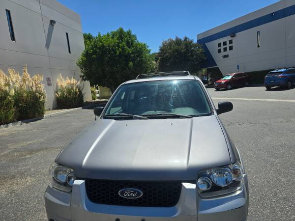 2007 Ford Escape Hybrid Base 4dr 4x4 CVT — photo 2
