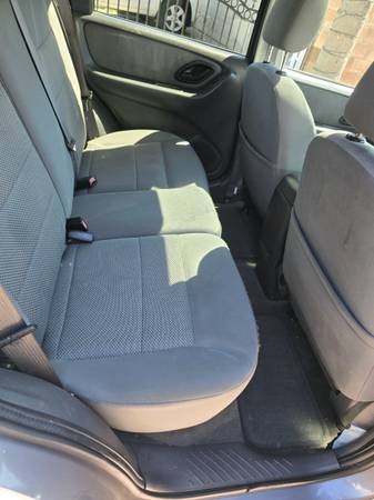2007 Ford Escape Hybrid Base 4dr 4x4 CVT — photo 6