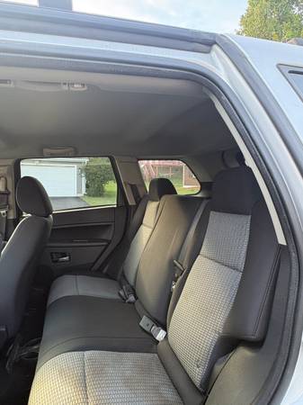 2010 Jeep Grand Cherokee SRT8 4dr 4x4 Automatic — photo 6