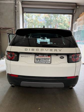 2019 Land Rover Discovery Sport SE 4dr 4x4 Automatic — photo 4