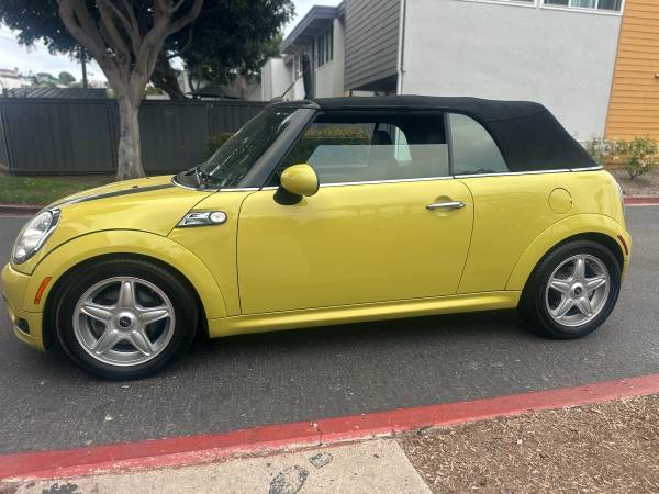 2009 MINI Cooper Convertible — photo 9