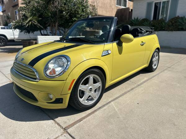 2009 MINI Cooper Convertible — photo 1