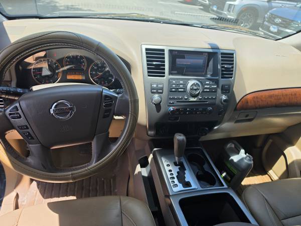 2015 Nissan Armada SL — photo 6