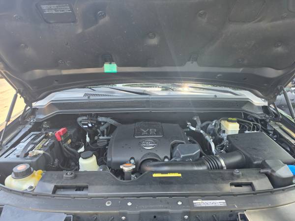 2015 Nissan Armada SL — photo 11
