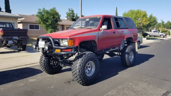 1985 Toyota 4runner SR5 2dr 4WD SUV — photo 1