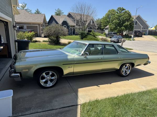1975 Oldsmobile Delta Royale — photo 3
