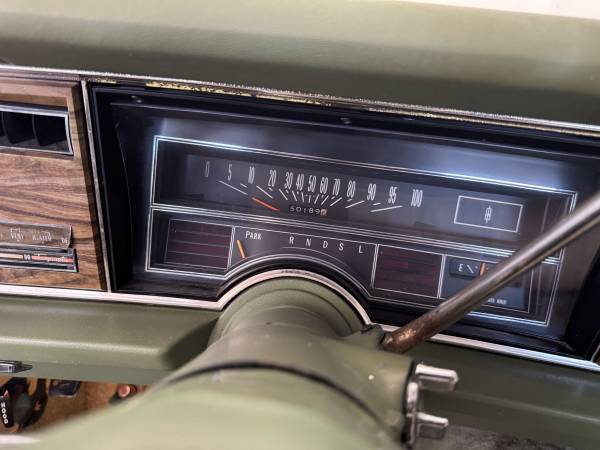 1975 Oldsmobile Delta Royale — photo 9