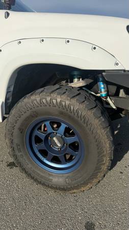 2010 Toyota Tacoma Base 4x4 Regular Cab 110 in. WB Manual — photo 4