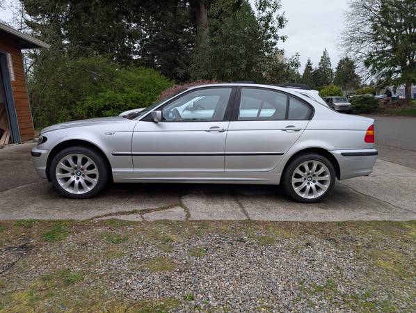 2004 BMW 325i — photo 5