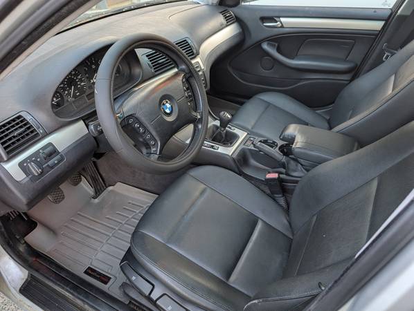2004 BMW 325i — photo 7