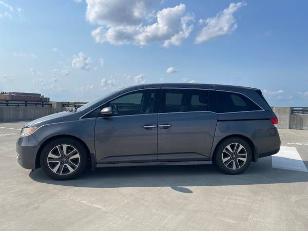 2014 Honda Odyssey Touring Elite Passenger Van Automatic — photo 1