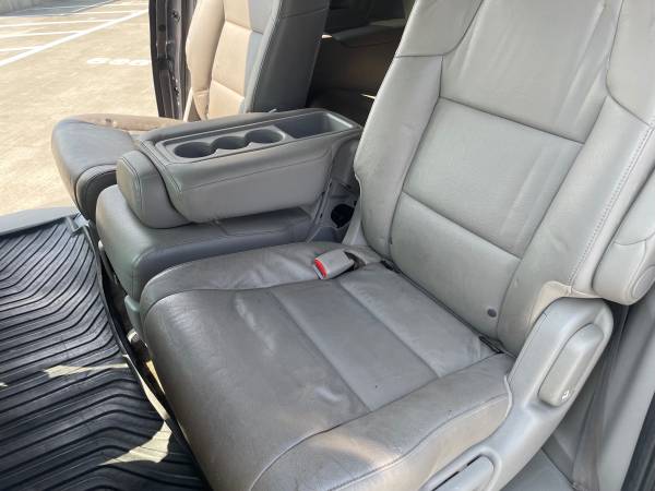2014 Honda Odyssey Touring Elite Passenger Van Automatic — photo 9