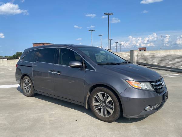 2014 Honda Odyssey Touring Elite Passenger Van Automatic — photo 5