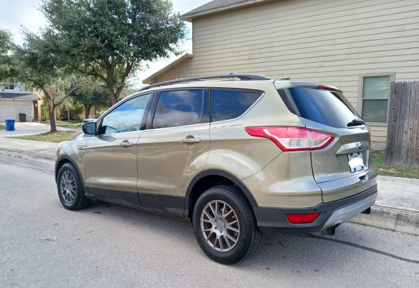2013 Ford Escape SE 4dr 4x4 Automatic — photo 5