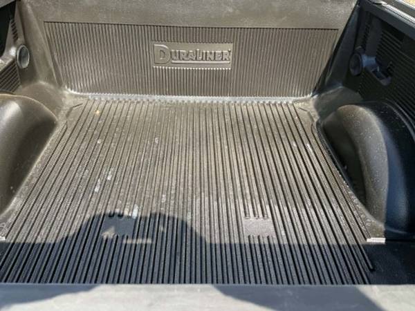 2006 Ford F 150 XL 4x2 Regular Cab Styleside 8 ft. box 145 in. WB Manual — photo 8