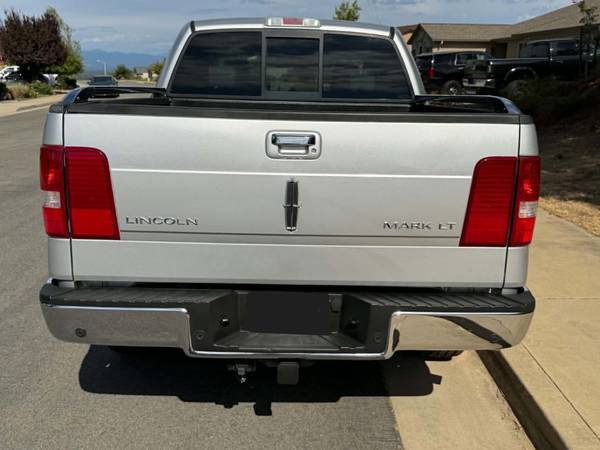 2006 Ford F 150 XL 4x2 Regular Cab Styleside 8 ft. box 145 in. WB Manual — photo 9