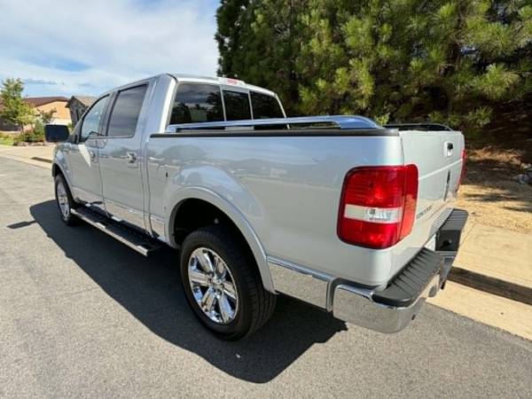 2006 Ford F 150 XL 4x2 Regular Cab Styleside 8 ft. box 145 in. WB Manual — photo 7