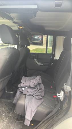 2016 Jeep Wrangler Sport 2dr 4x4 Manual — photo 10