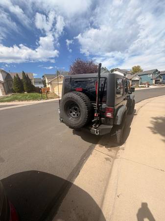 2016 Jeep Wrangler Sport 2dr 4x4 Manual — photo 2