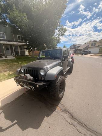 2016 Jeep Wrangler Sport 2dr 4x4 Manual — photo 4
