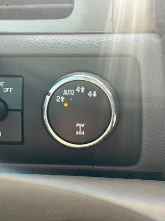 2013 Chevrolet Tahoe LT 4x2 Automatic — photo 7