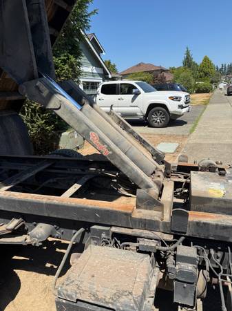 2003 Nissan Hino Dump — photo 3