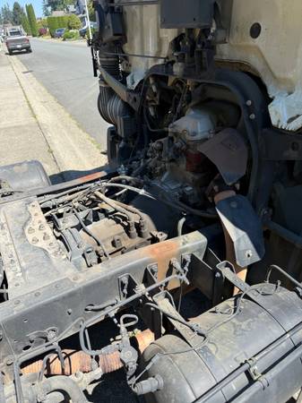 2003 Nissan Hino Dump — photo 6