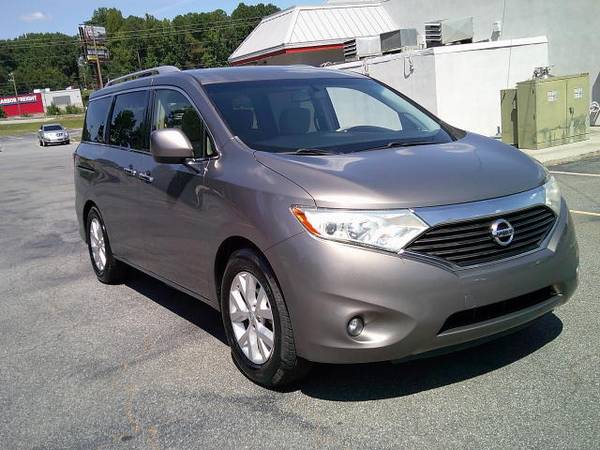 2016 Nissan Quest SV — photo 1