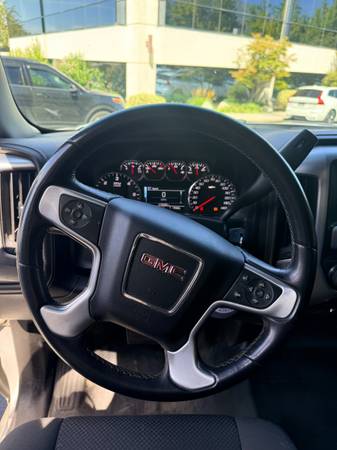 2017 GMC Sierra 1500 SLE — photo 10