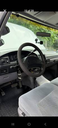 1997 Ford F 250 XL 4dr Crew Cab SB HD — photo 5