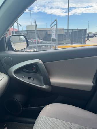 2006 Toyota Rav4 Base 4x4 Automatic — photo 9