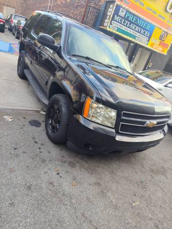 2011 Chevrolet Tahoe LS — photo 3