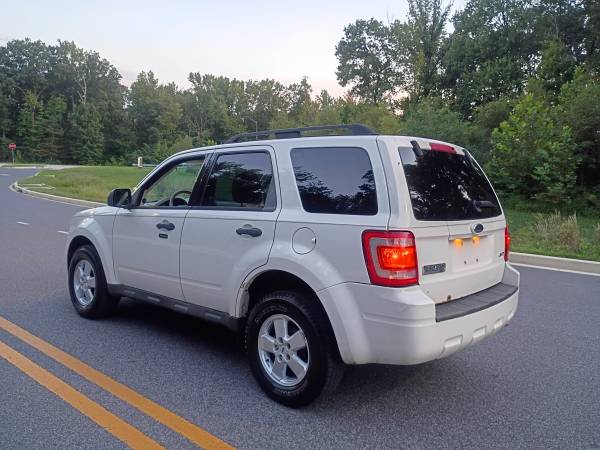 2009 Ford Escape XLT 4dr 4x4 Automatic — photo 3