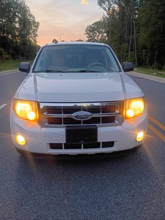 2009 Ford Escape XLT 4dr 4x4 Automatic — photo 8
