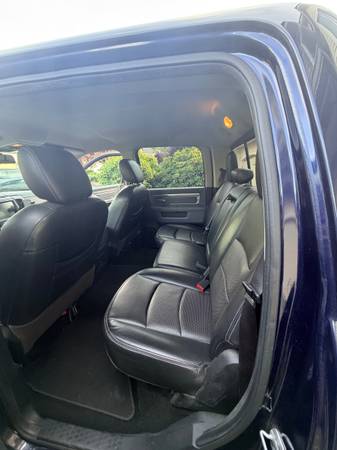 2014 RAM 1500 SLT 4x2 Quad Cab 140 in. WB Automatic — photo 11