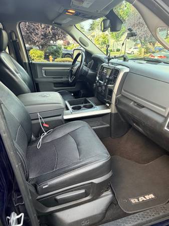 2014 RAM 1500 SLT 4x2 Quad Cab 140 in. WB Automatic — photo 7