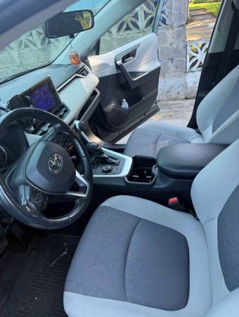 2024 Toyota Rav4 Hybrid SE 4dr All Wheel Drive CVT — photo 8