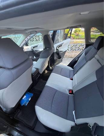 2024 Toyota Rav4 Hybrid SE 4dr All Wheel Drive CVT — photo 7