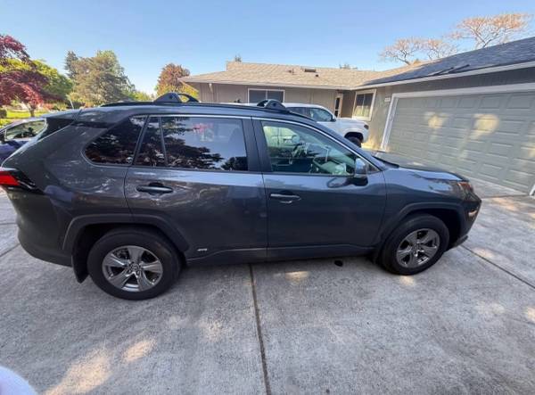 2024 Toyota Rav4 Hybrid SE 4dr All Wheel Drive CVT — photo 5