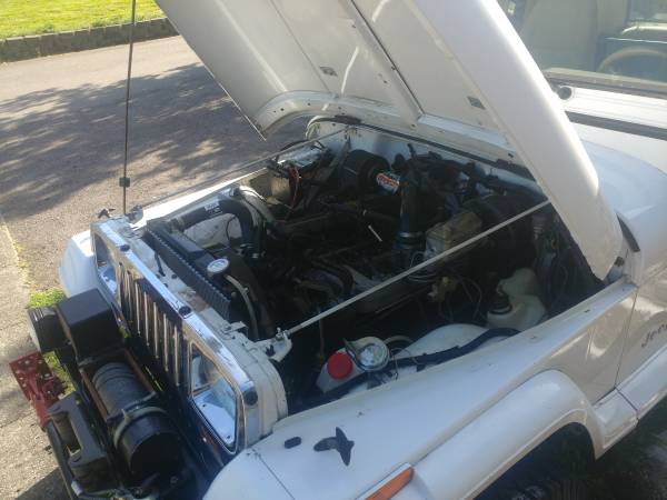 1990 Jeep Wrangler Laredo — photo 7