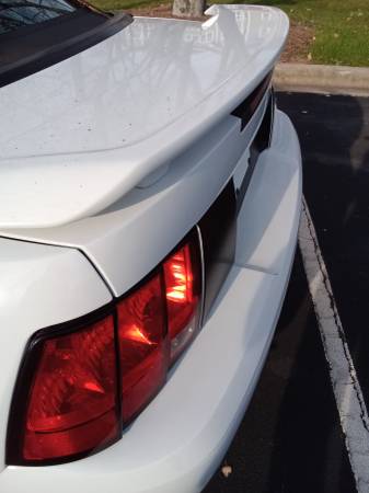 2004 Ford Mustang GT 2dr Coupe Manual — photo 7