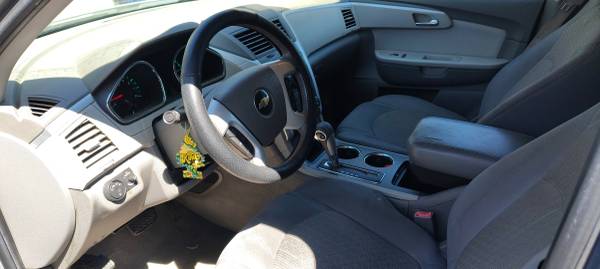 2011 Chevrolet Traverse LS All-wheel Drive Automatic — photo 8