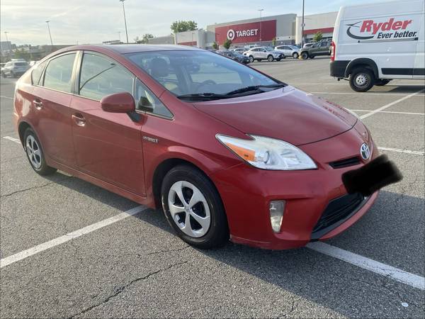 2013 Toyota Prius Three SE — photo 8